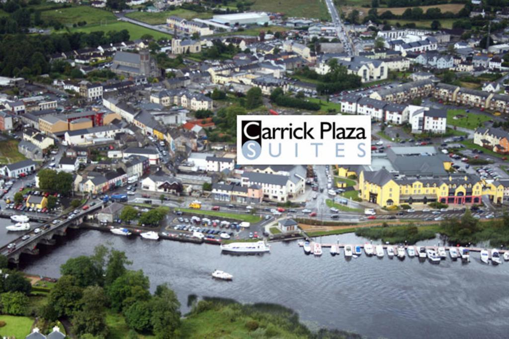 Carrick Plaza Suites And Apartments Exteriör bild